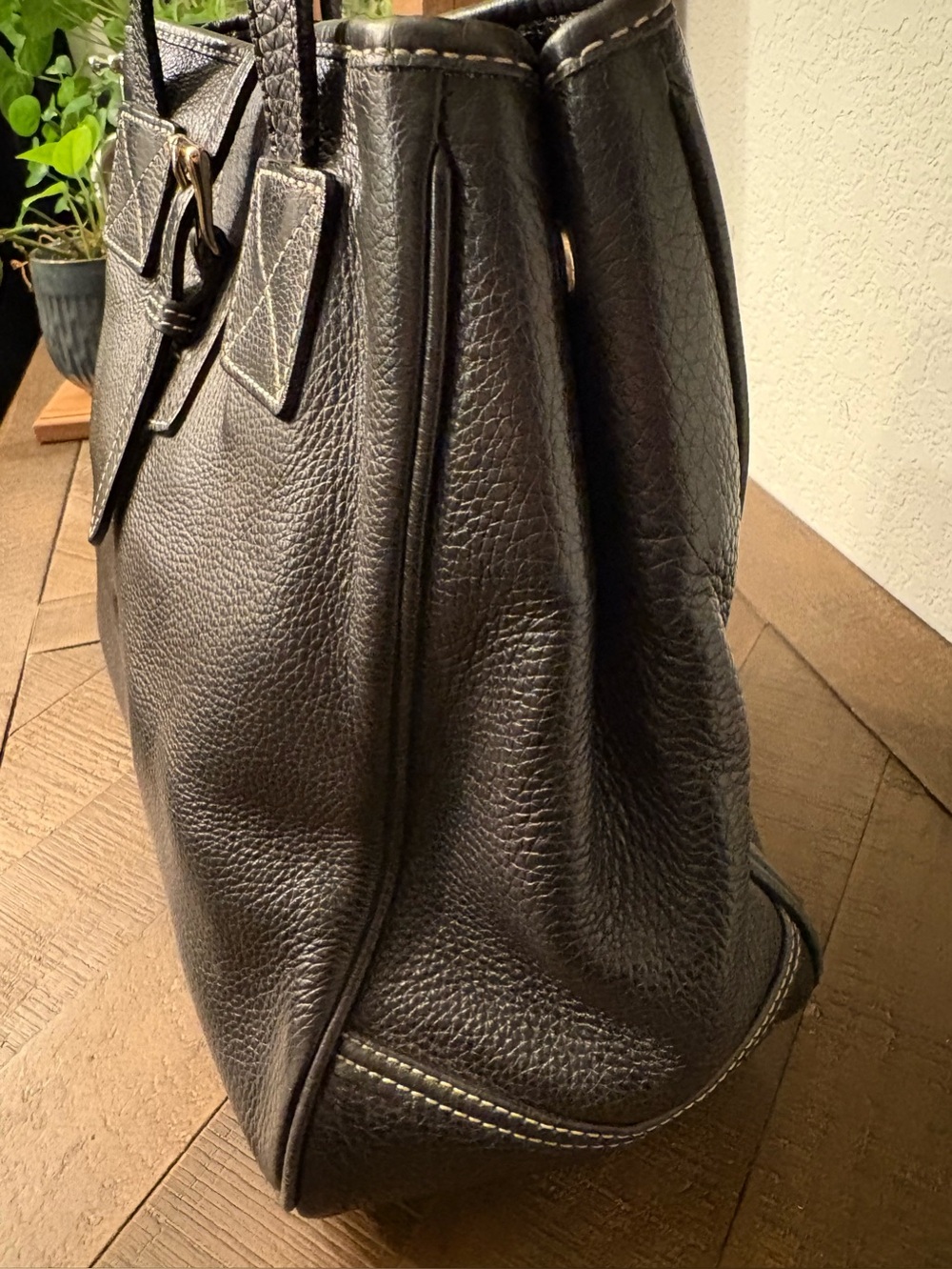 Dooney & Bourke Pebbled Leather Tote Black - Picture 6 of 15